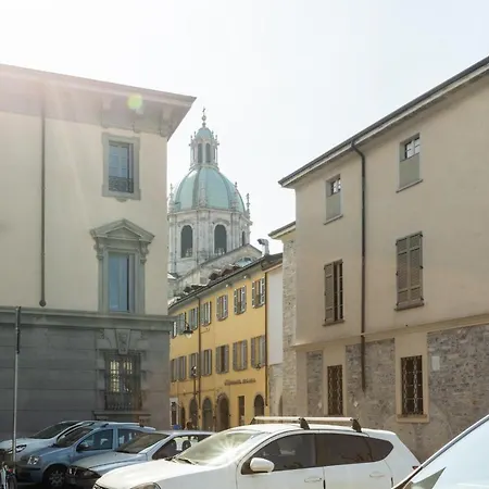 ***** Romantic - Center * Como