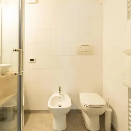***** Romantic - Center Apartment